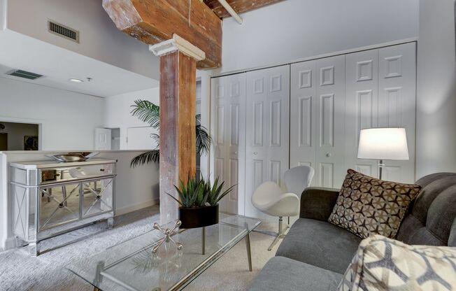 2 beds, 2 baths, 900 sqft, $1,999, Unit 503