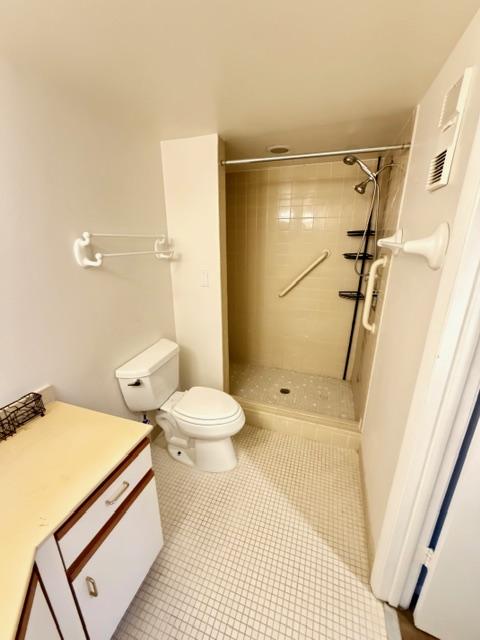 1 bed, 2 baths, 760 sqft, $1,600