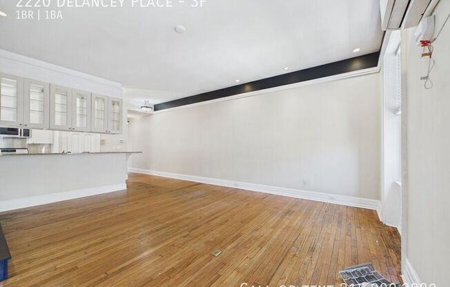 2220 DELANCEY PL