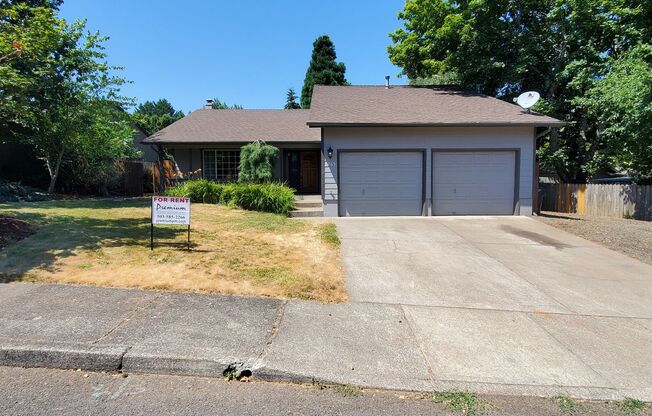 Three Bedroom w/ a Large Bonus Room on a Cul-de-sac