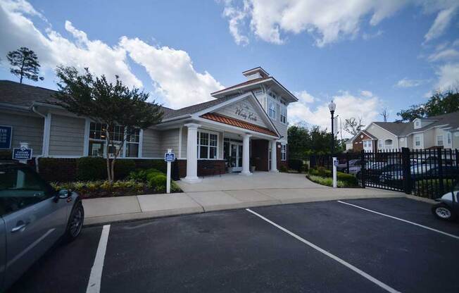 inside the clubhouse at 700 Acqua at Windy Knolls