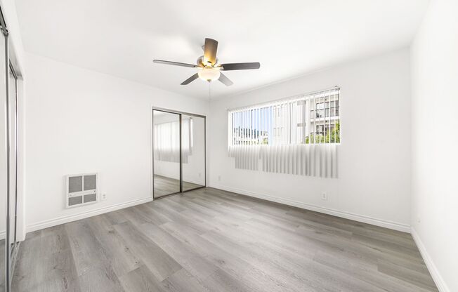 1 bed, 1 bath, 670 sqft, $2,300, Unit 220
