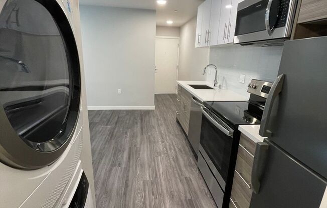 1 bed, 1 bath, 357 sqft, $1,325, Unit 004