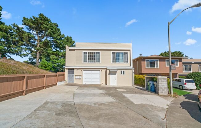 Upstairs Flat - 101 Cerro Dr., Daly City, CA 94015