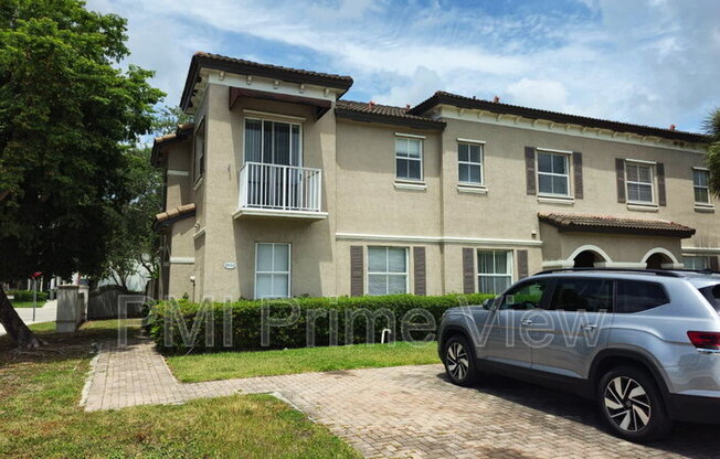 8934 SW 153 CT
