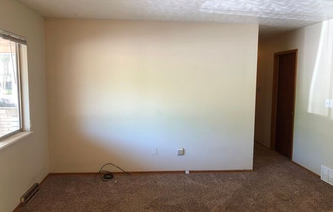 2424-2426 Clearview Ave