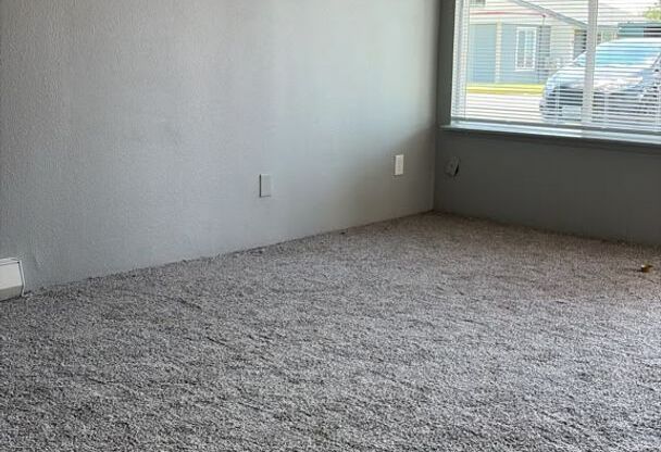 2 beds, 1 bath, 695 sqft, $1,265, Unit 505 B5