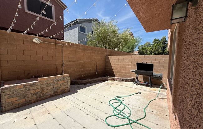 Rhodes Ranch guard gated golf course community home with a bedroom & full bath downstairs! Upstairs the home has an open & spacious loft! Very large master bedroom and bathroom with a huge closet!