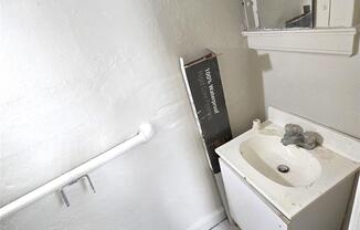 Studio, $3,600, Unit STORE 2