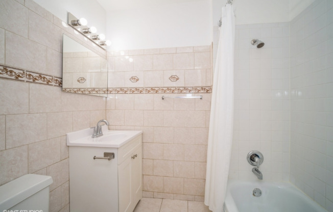 974 CRABAPPLE DR