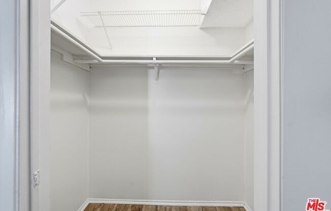 2 beds, 2 baths, 990 sqft, $2,395, Unit G111