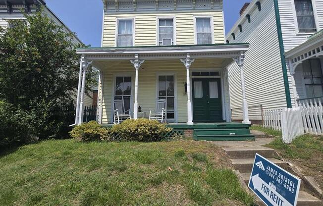 126 S LAUREL ST