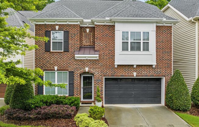 Gorgeous 3 Bedroom Townhome w/ Premium Finishes & Amenities - Pet Friendly!