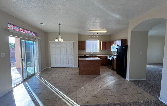 3 beds, 2.5 baths, $2,250