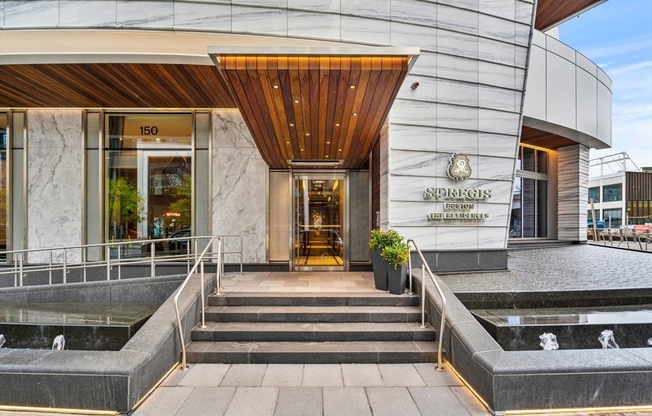 1 bed, 1.5 baths, 1,104 sqft, $9,500, Unit 5G