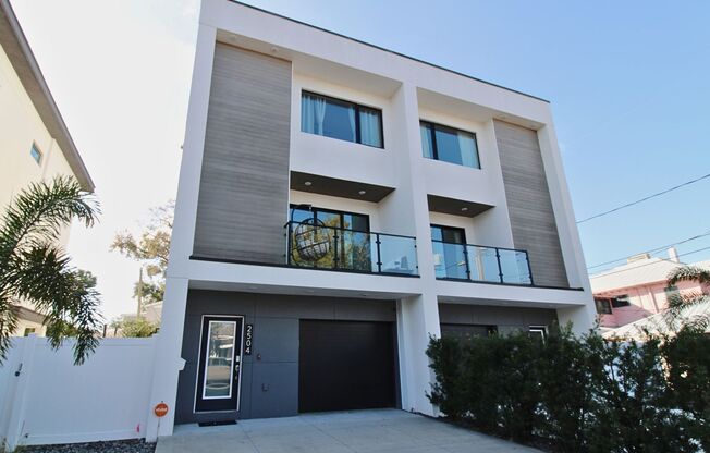 Luxury Fully Furnished Smart Home in Downtown Tampa