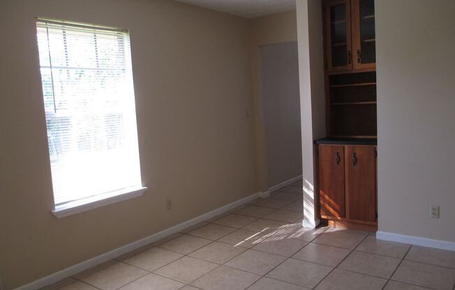 3 beds, 2 baths, $2,000