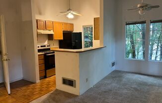 Convenient East Bremerton Condo