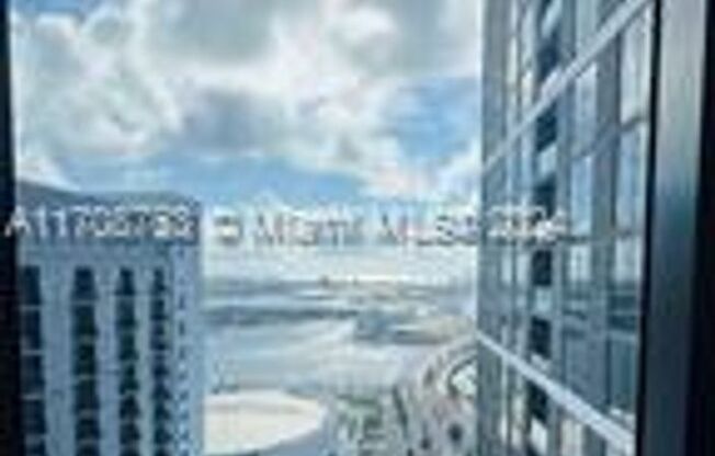 2 beds, 2 baths, 1,044 sqft, $6,000, Unit 601 NE 1st Ave # 41-01 (A11708763)