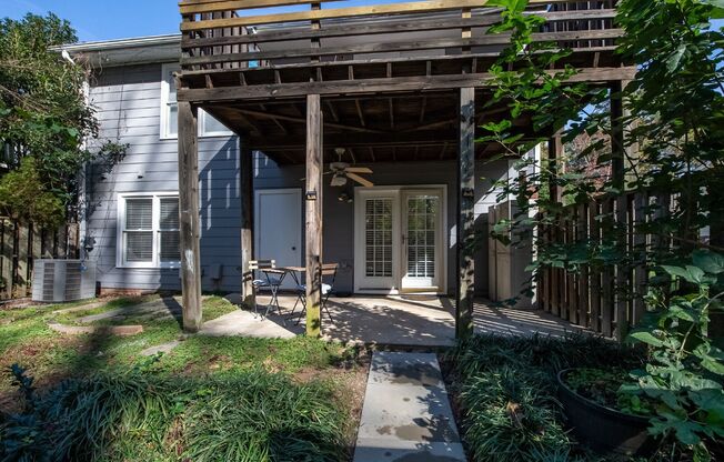 6220 FOUNTAINHEAD DR