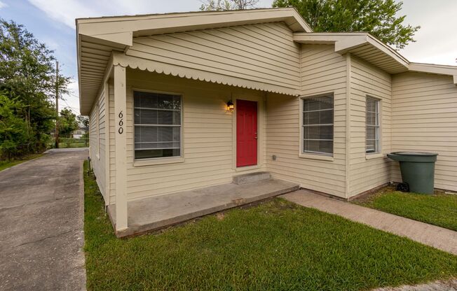 Just Renovated! Close to Hwy 287 Immediate move in!