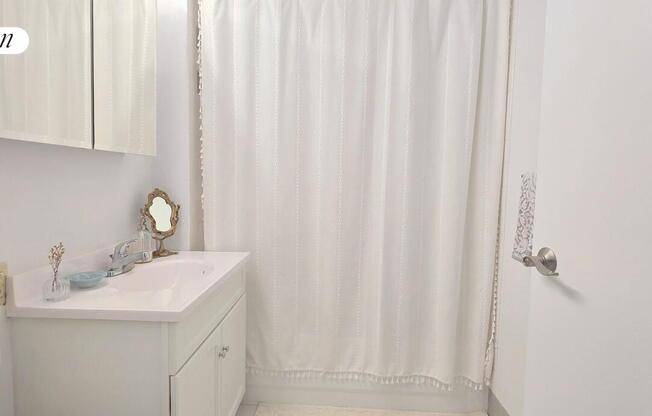 2 beds, 2.5 baths, $8,200, Unit 10C