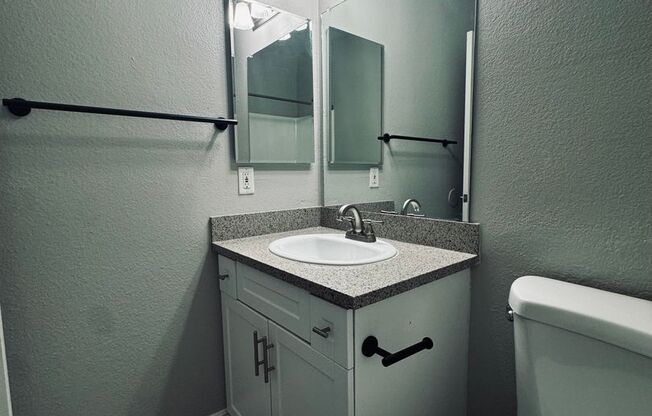 1 bed, 1 bath, 640 sqft, $2,395, Unit 236