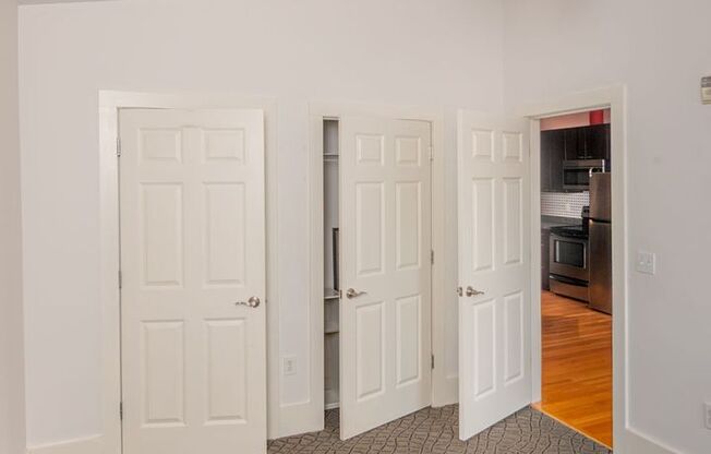 2 beds, 2 baths, $1,850, Unit UNIT 305