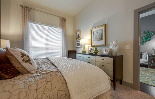 Cityplace Heights Bedroom
