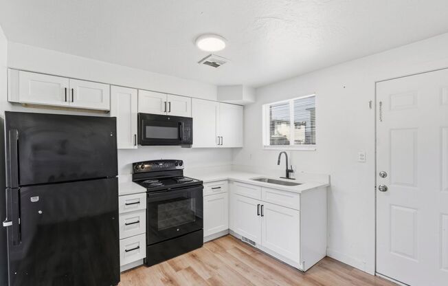 1900 West Apartments