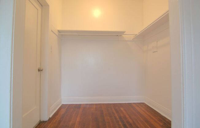 Studio, 1 bath, 450 sqft, $1,745, Unit Unit #209