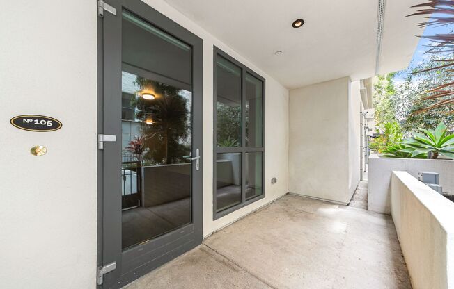 Studio, 1 bath, 828 sqft, $2,775, Unit 105