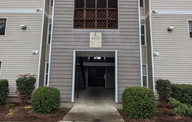 2 beds, 2 baths, 994 sqft, $1,200, Unit E106