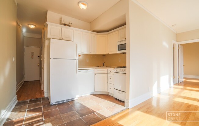 515 W 122 ST