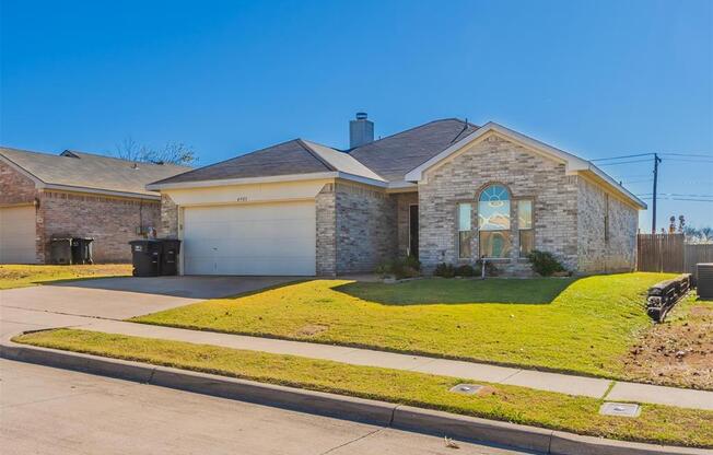 4905 CAPE ST