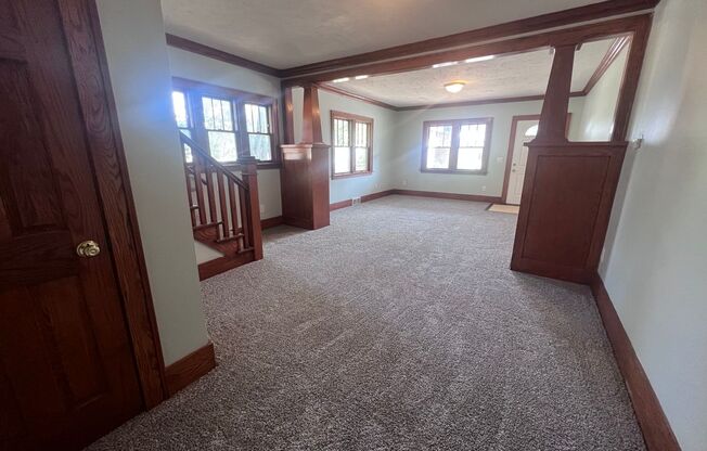Three Bedroom Duplex Near Garfield Park!