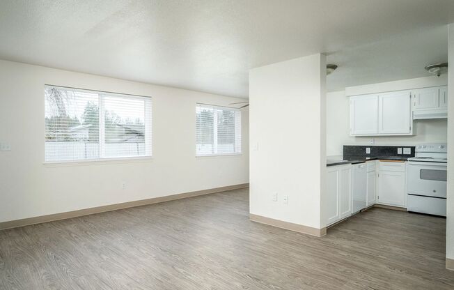 2 beds, 1 bath, 875 sqft, $1,375, Unit 127-74