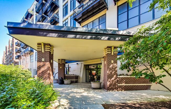 SW CORNER 2 BED / 2 BATH CONDO IN UNIVERSITY VILLAGE WITH PARKING INCLUDED