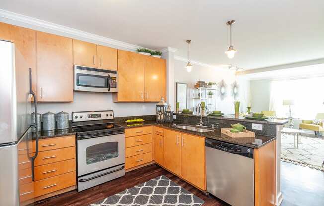 Fully Equipped Kitchen at 45 Madison Apartments, Kansas City, 64111