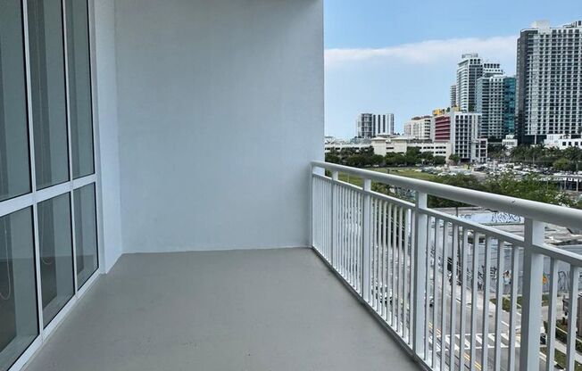 Studio, 1 bath, 737 sqft, $2,650, Unit Unit 607