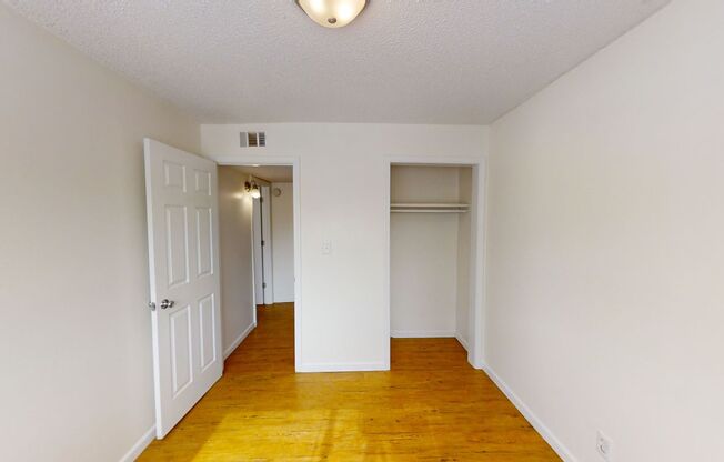 2 beds, 1 bath, 650 sqft, $725, Unit Unit 1