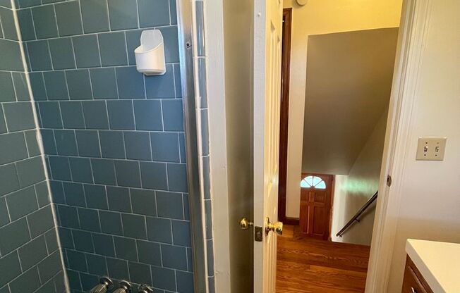 2 beds, 1 bath, 903 sqft, $1,240, Unit G-2