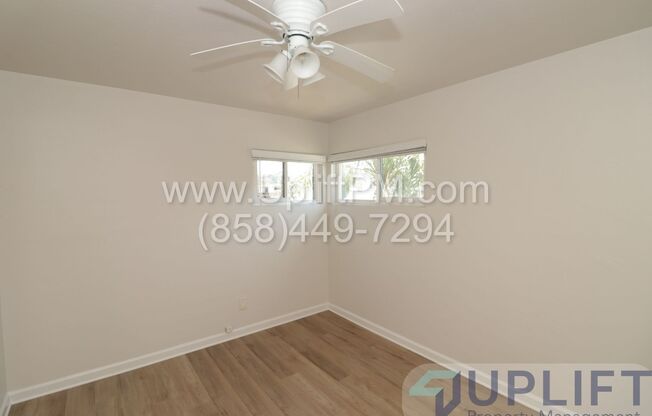 University Ave (7376-92)