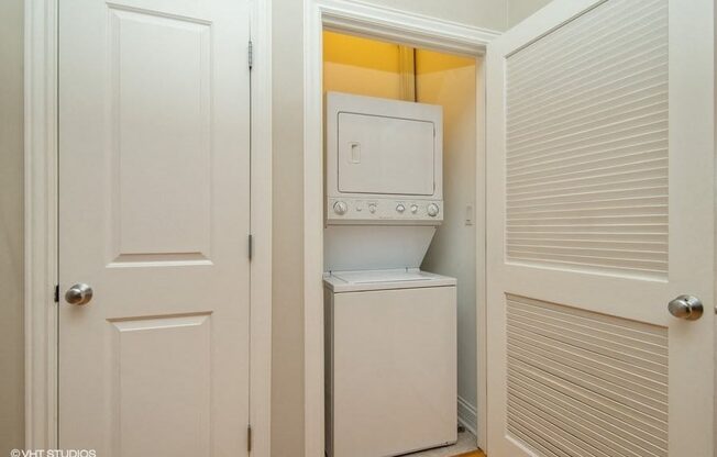 Stackable washer and dryer - 2 Bedroom