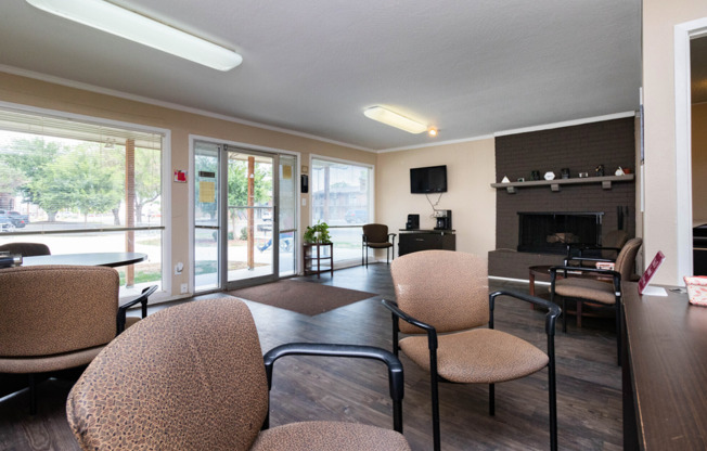 2 beds, 1 bath, 855 sqft, $850, Unit 2805-126