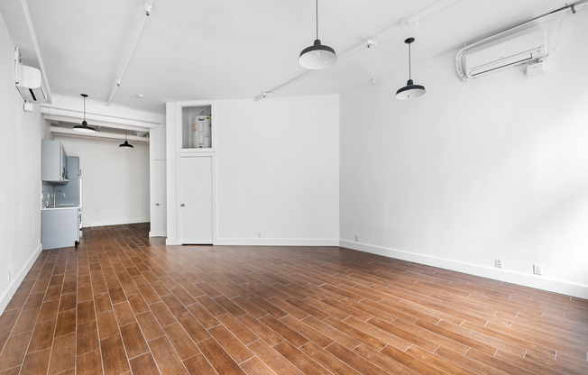 239 BANKER ST