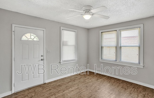 578 58 ST E
