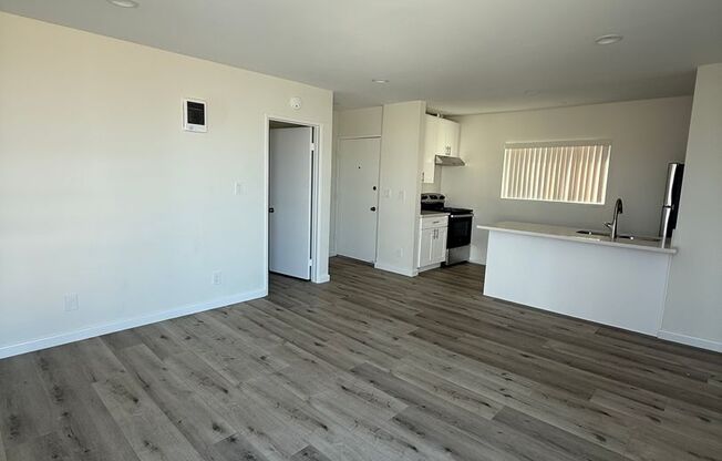 121 Elder Avenue A - J