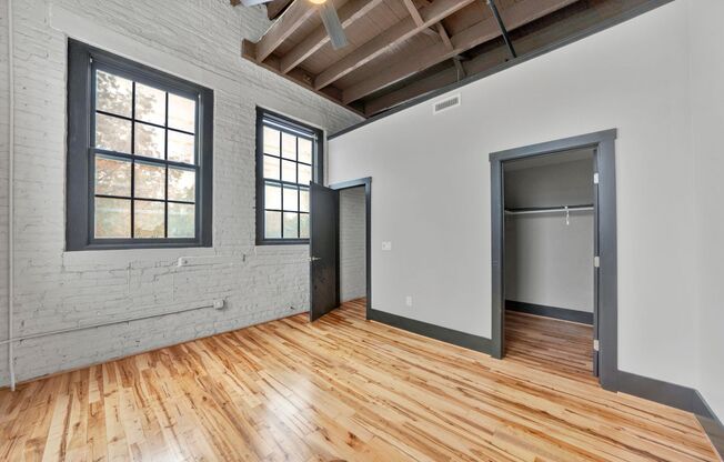 1 bed, 1 bath, 611 sqft, $1,095, Unit 307