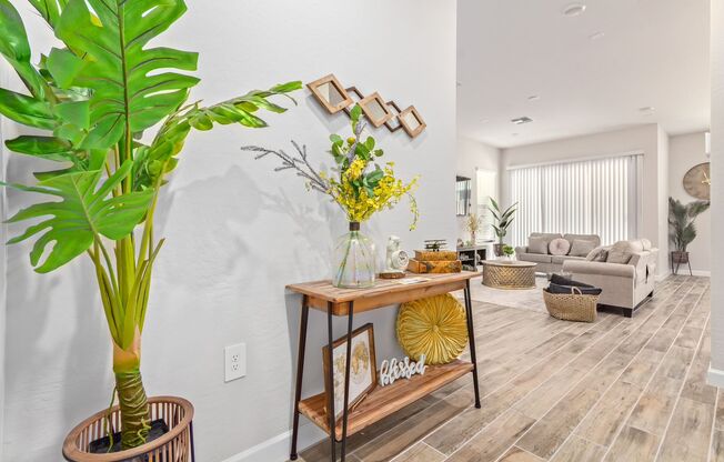 Stunning furnished townhome in gated community in Scottsdale!